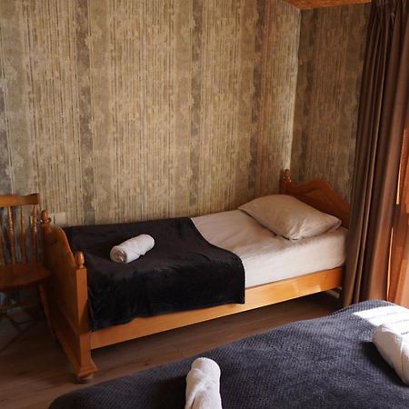 Archil And Nino Gigauri Guest House Stepantsminda Exterior foto